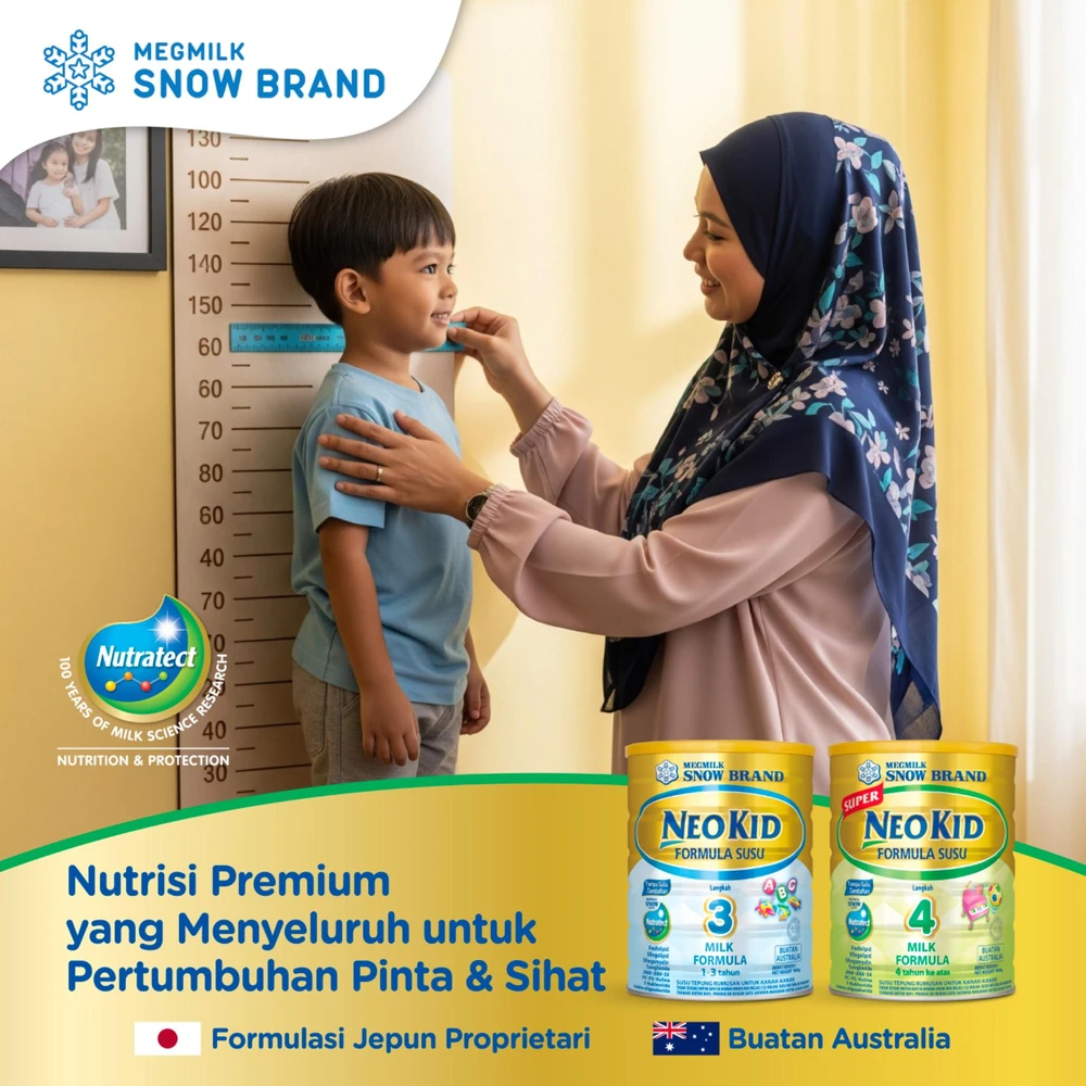 Megmilk Snow Brand social creative: a mother measuring her son’s height against a growth chart, beside NeoKid formula tins, with Malay-language nutrition copy.